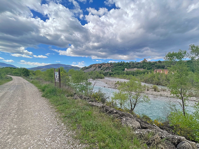 Panel «Aínsa, ciudad histórica entre dos ríos»