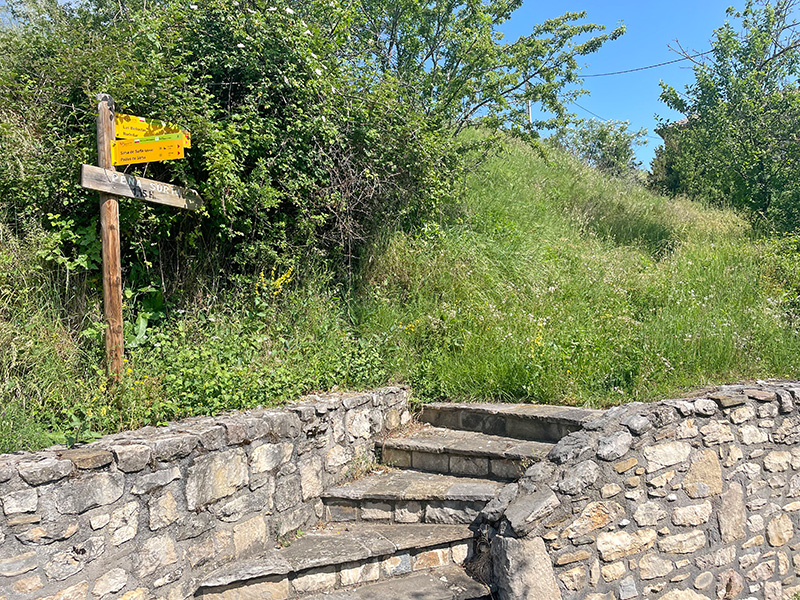 Inicio del sendero hacia el Tozal de Surta